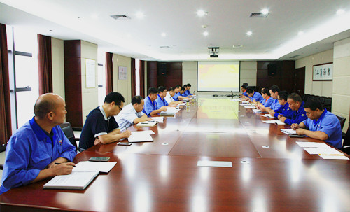 公司黨委落實旁聽督導(dǎo)扎實開展中心組學習